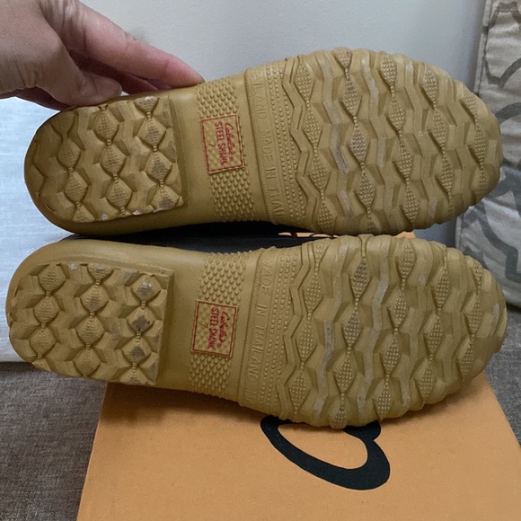 Cabelas Women’s Duck Boots - Picture 7 of 7